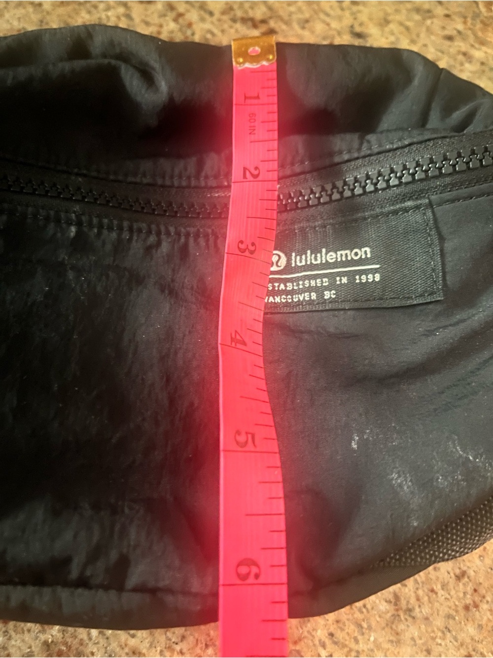lululemon athletica Black Crossbody Belt Bag - Picture 10 of 11